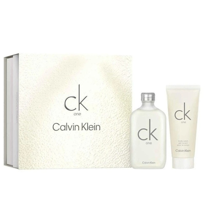 Calvin Klein Giftset Calvin Klein CK One Edt 100ml + Shower Gel 100ml i gruppen SKØNHED & HELSE / Duft & Parfume / Parfume / Parfume kasser hos TP E-commerce Nordic AB (D30617)