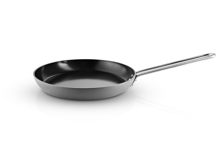 Eva Trio Grey Line stegepande - grå - 28 cm i gruppen HJEM, HUS & HAVE / Køkkenredskaber / Stegepander hos TP E-commerce Nordic AB (D31071)