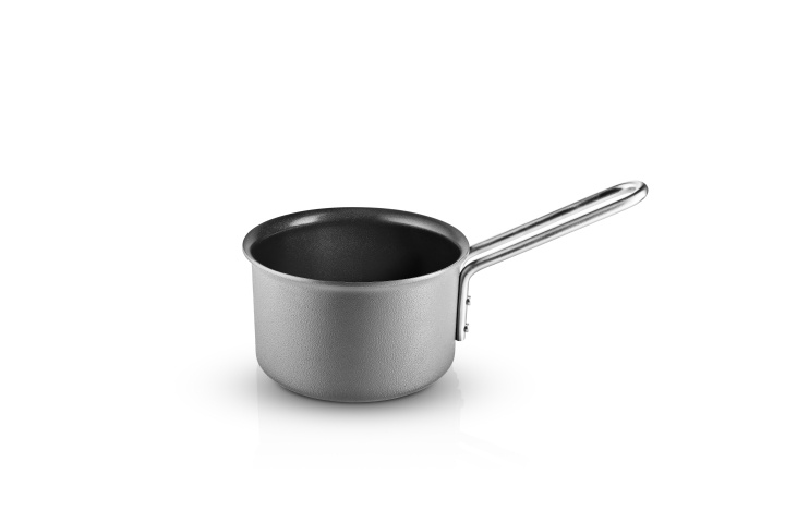 Eva Trio Grey Line kasserolle - Grå - 1,1 L - 13 cm i gruppen HJEM, HUS & HAVE / Køkkenredskaber / Gryder og kasseroller hos TP E-commerce Nordic AB (D31074)