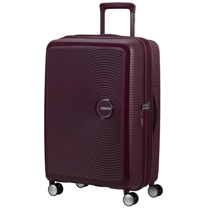 American Tourister Resväska Soundbox 67 Medium Wild Cherry i gruppen SPORT, FRITID & HOBBY / Rejsetilbehør / Rejsetasker hos TP E-commerce Nordic AB (D34315)