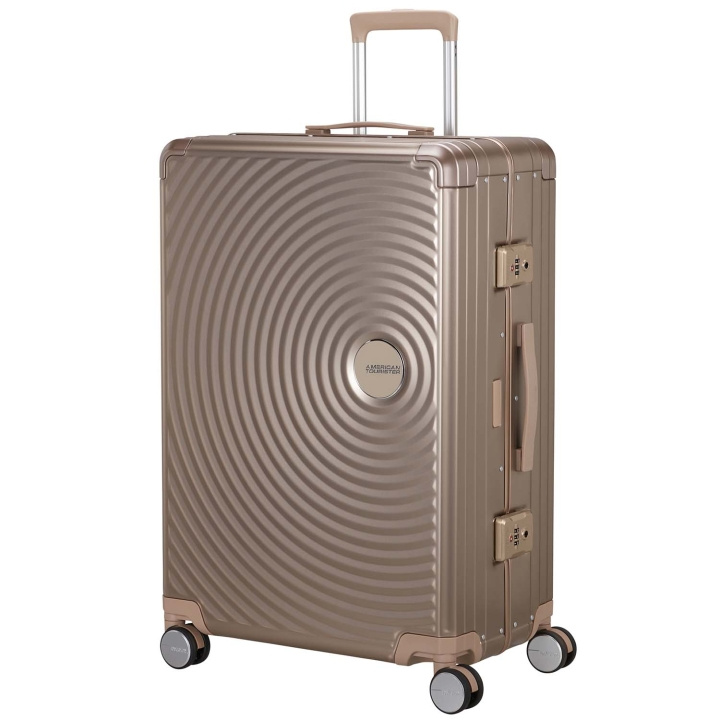 American Tourister Resväska Soundbox Aluminium 77 Large Bronze i gruppen SPORT, FRITID & HOBBY / Rejsetilbehør / Rejsetasker hos TP E-commerce Nordic AB (D34373)