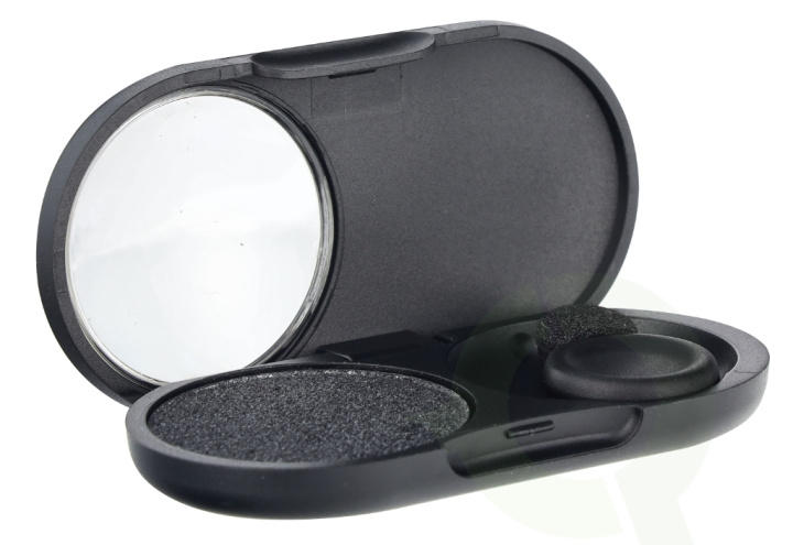 Pupa Milano Pupa Vamp! Metallic Eyeshadow 1.5 g #301 Frozen Black i gruppen SKØNHED & HELSE / Makeup / Øjne og øjenbryn / Øjenskygge hos TP E-commerce Nordic AB (D37720)