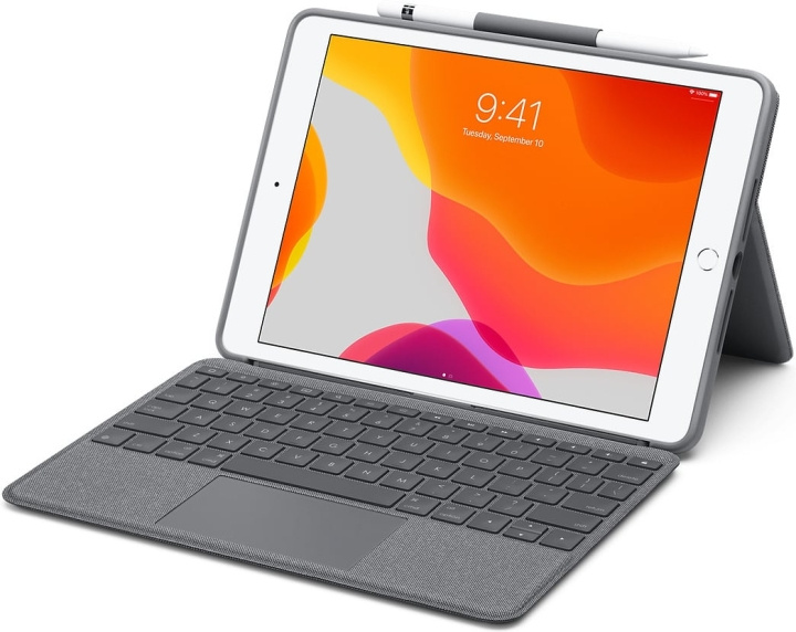 Logitech Combo Touch-tastatur/beskyttelsesetui til iPad af 7., 8. og i gruppen SMARTPHONES & TABLETS / Tablet beskyttelse hos TP E-commerce Nordic AB (D39770)