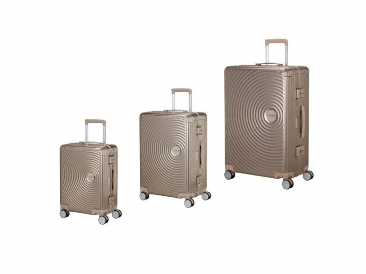 American Tourister Resväskor 3-pack Soundbox Alu Silver i gruppen SPORT, FRITID & HOBBY / Rejsetilbehør / Rejsetasker hos TP E-commerce Nordic AB (D40672)