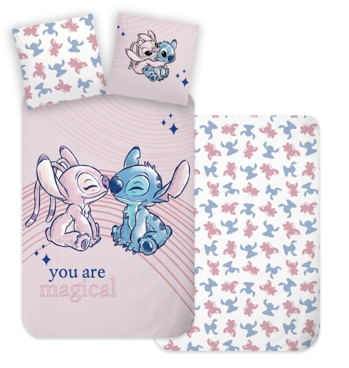 BrandMac Sengetøj – Juniorstørrelse 100 x 140 cm – Stitch & Angel (1029379) i gruppen LEGETØJ, BØRN & BABY / Børnetekstiler / Sengetøj hos TP E-commerce Nordic AB (D43336)