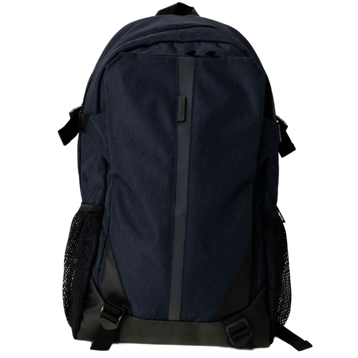Cavalet Ryggsäck Ljusdal Laptop Navy Blue i gruppen SPORT, FRITID & HOBBY / Rejsetilbehør / Rygsække & Tasker hos TP E-commerce Nordic AB (D44005)