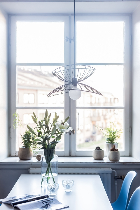 Globen Lighting Taklampa Ray 45 Svart Globen Lighting i gruppen HJEMMEELEKTRONIK / Lys / Loftslamper hos TP E-commerce Nordic AB (D44292)
