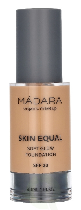 Madara Skin Equal Soft Glow Foundation SPF15 30 ml #50 Golden Sand i gruppen SKØNHED & HELSE / Makeup / Makeup ansigt / Foundation hos TP E-commerce Nordic AB (D45046)