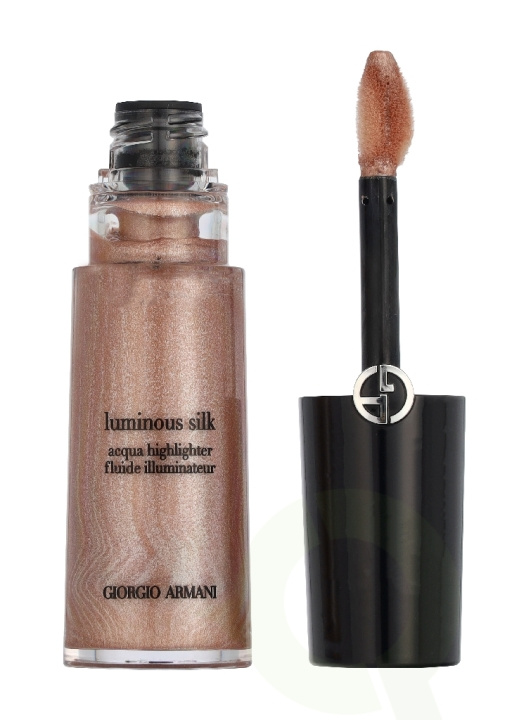 Armani Luminous Silk Acqua Highlighter 12 ml #3 Dawn i gruppen SKØNHED & HELSE / Makeup / Makeup ansigt / Contour/Highlight hos TP E-commerce Nordic AB (D45055)