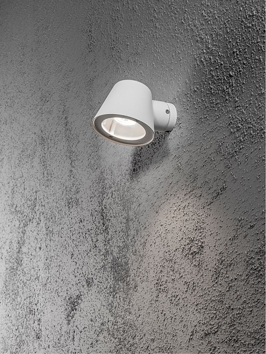 Konstsmide Vägglampa 7523-250 Trieste Konstsmide i gruppen HJEMMEELEKTRONIK / Lys / Væglamper hos TP E-commerce Nordic AB (D45873)