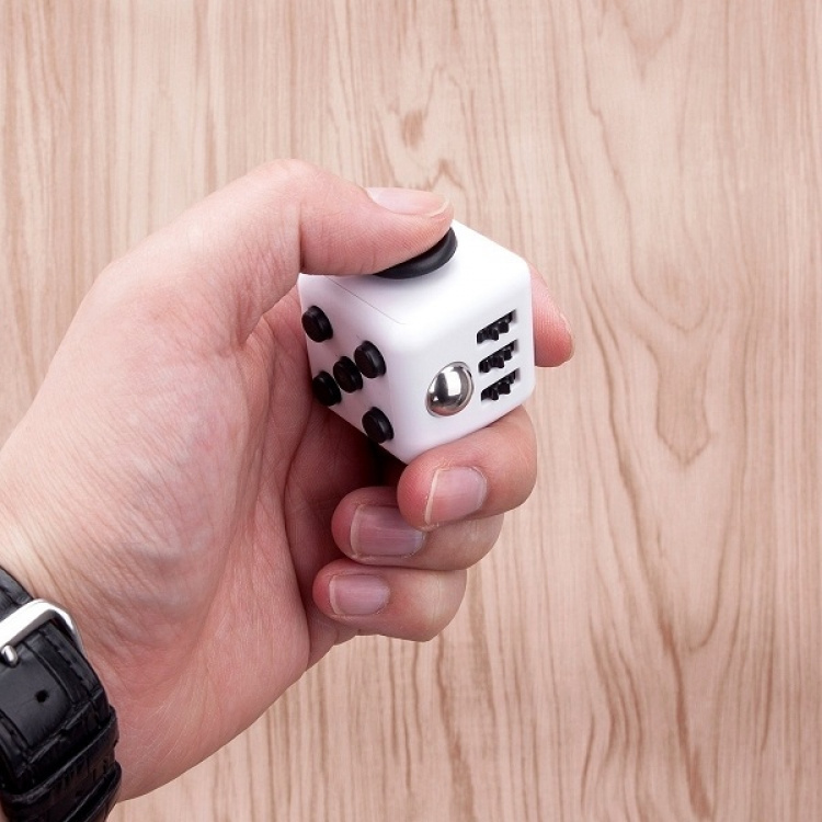 Fidget Cube, Hvid/Sort