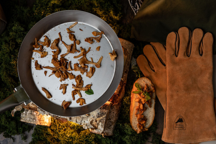 Orrefors Hunting, hopvikbar stekpanna, rostfritt stål