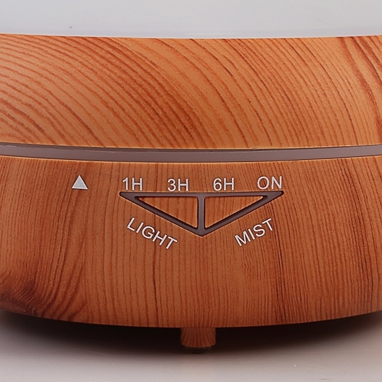 Luftfugter i træ med LED-lys, lyst træ 240 ml Luftfugter i træ med LED-lys, lyst træ 240 ml