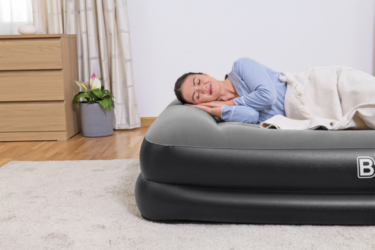 Bestway luftmadras med indbygget pumpe XL