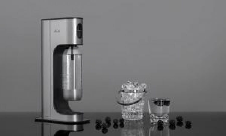 AGA Aqvia Exclusive Steel Black inkl. 2 1L flaskor, 6x0,5L flaskor + kolsyrepatron