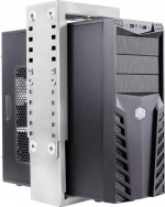 DELTACO computerholder i stål til montering under bord/væg, sølv