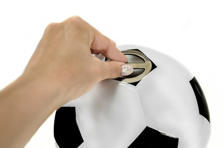 Adler-popcornmaskine, der ligner en fodbold Adler-popcornmaskine, der ligner en fodbold