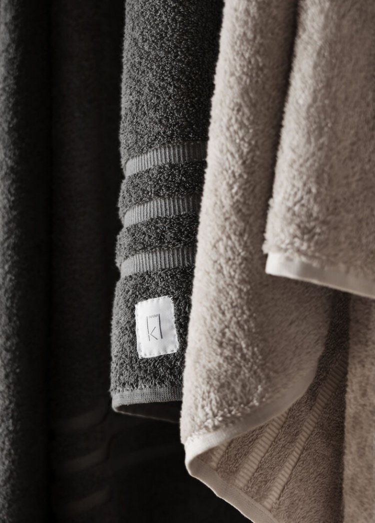 Kosta Linnewäfveri Frotte Mörkgrå 65X135