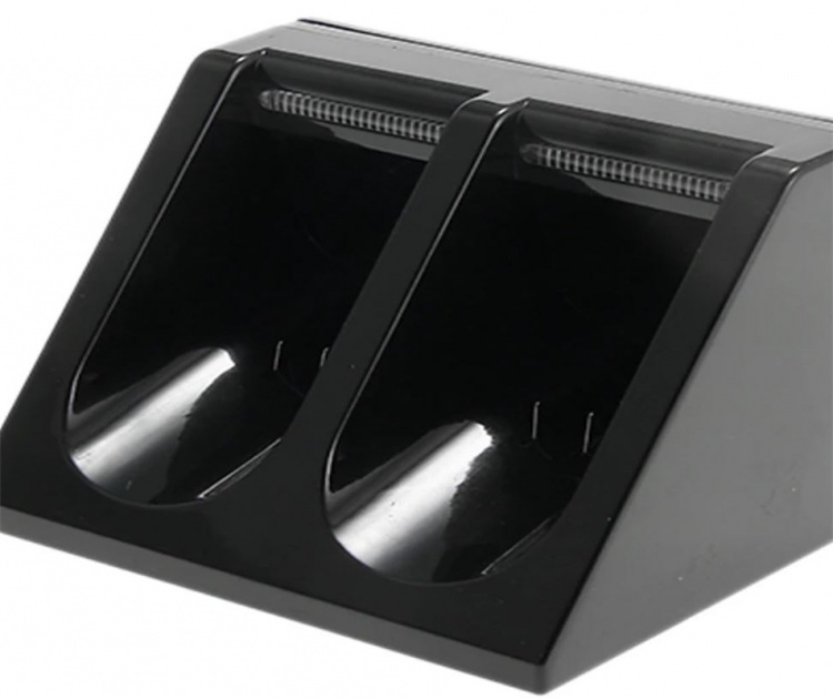 Wii Dock + 2x batteri til Nintendo Wii/Wii U controller, svart