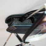 Klips til solbriller til bilen, Sort
