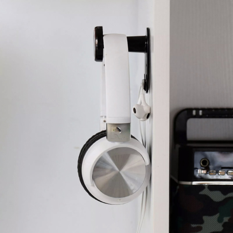 Nedfældbar krog til headset