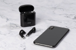 STREETZ True Wireless Grand semi-in-ear, 350 mAh case, black STREETZ True Wireless Grand semi-in-ear, 350 mAh case, black
