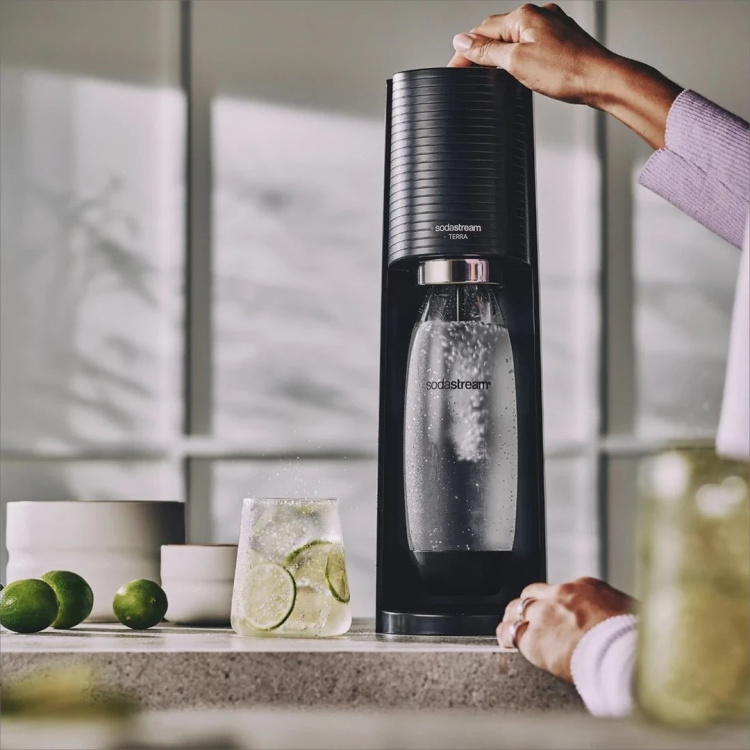 SodaStream TERRA Kolsyremaskin med fem flaskor & patron, Svart