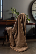 Kosta Linneväfveri Fuskpälspläd Nordby, Nougat