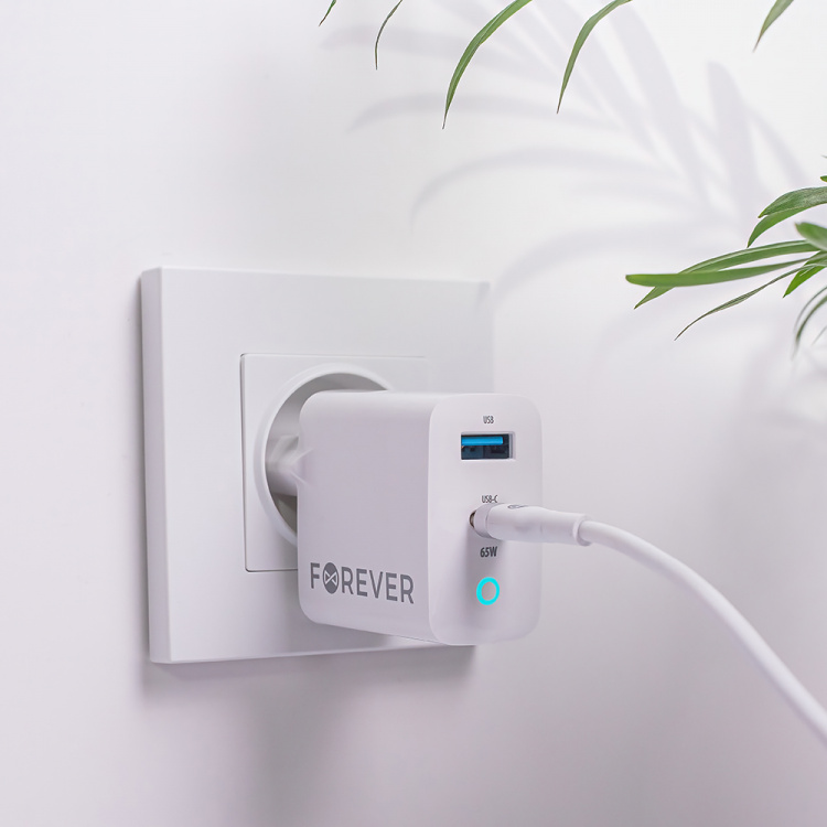 Forever GaN TC-06-65AC PD QC vægoplader 1x USB-C 1x USB 65W