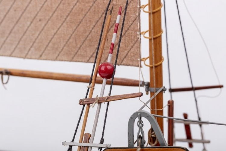Billing Boats 1:33 Mary Ann - wooden hull