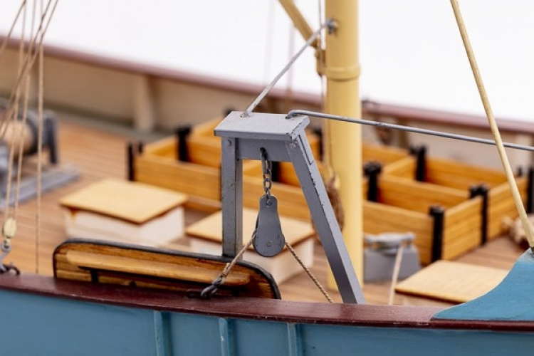 Billing Boats 1:50 Nordkap - wooden hull Billing Boats 1:50 Nordkap - wooden hull
