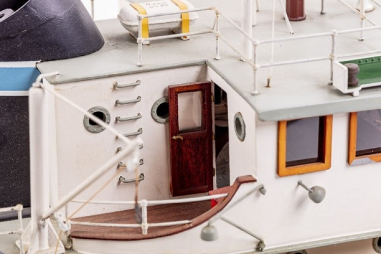 Billing Boats 1:50 Nordkap - wooden hull Billing Boats 1:50 Nordkap - wooden hull