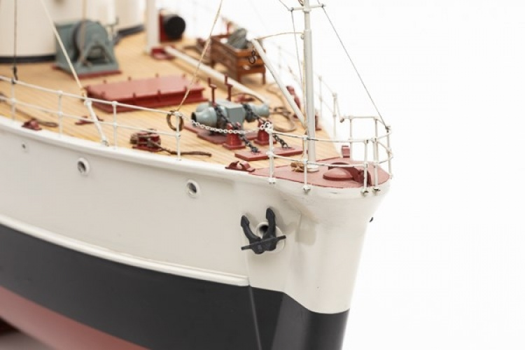 Billing Boats 1:45 Calypso - plastic hull Billing Boats 1:45 Calypso - plastic hull
