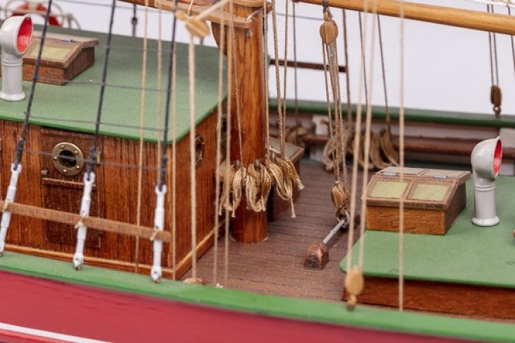 Billing Boats 1:50 Lilla Dan -Wooden hull