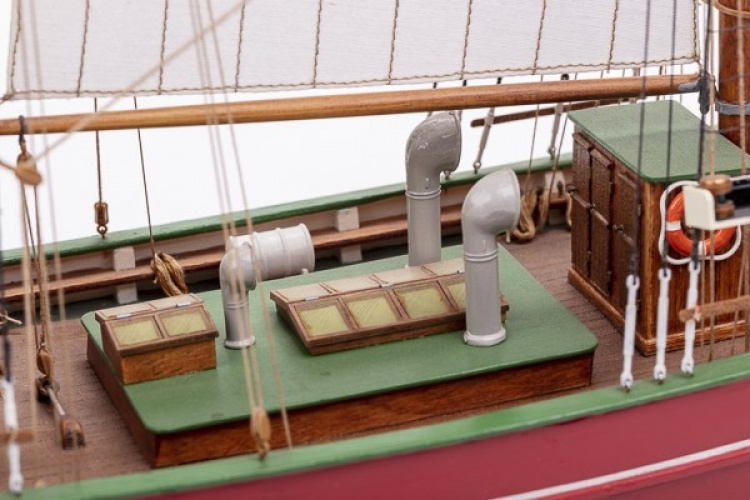 Billing Boats 1:50 Lilla Dan -Wooden hull
