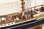 Billing Boats 1:100 Bluenose II -Wooden hull