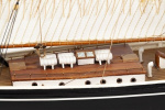 Billing Boats 1:100 Bluenose II -Wooden hull