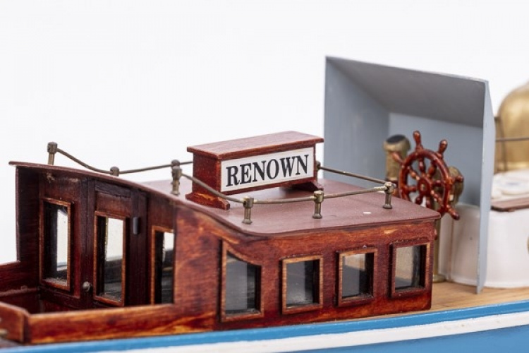 Billing Boats 1:35 H.M.S. Renown-wooden hull