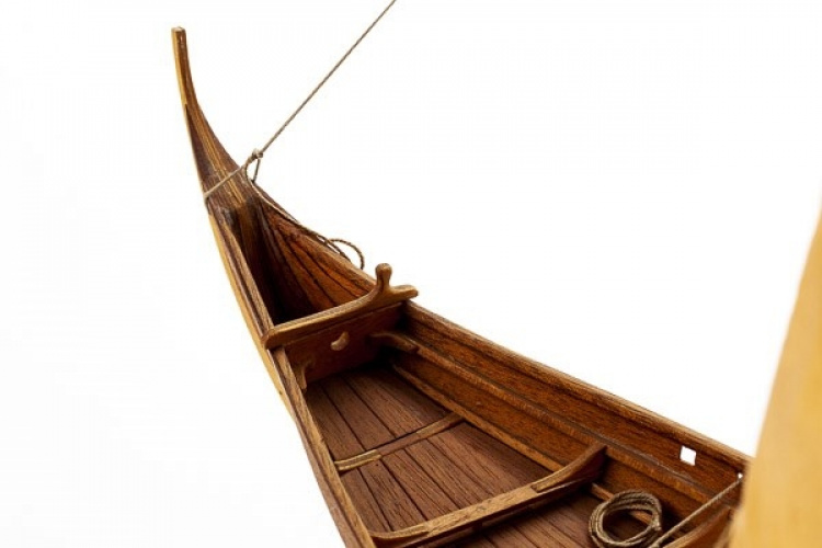 Billing Boats 1:25 Roar Ege -Wooden hull