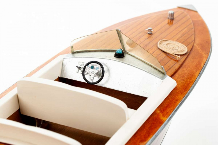 Billing Boats 1:15 PHANTOM @ -Wooden hull