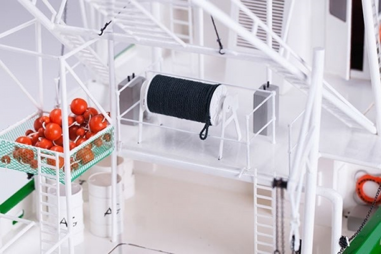 Billing Boats 1:30 Andrea Gail -Wooden hull