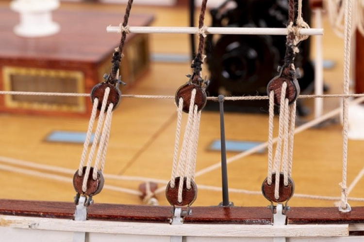 Billing Boats 1:15 Colin Archer RC - -Wooden hull Billing Boats 1:15 Colin Archer RC - -Wooden hull