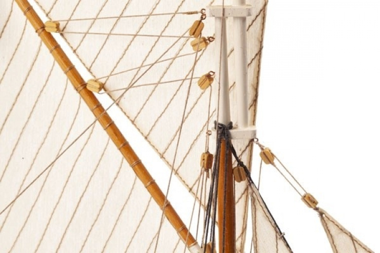 Billing Boats 1:50 HENRIETTE MARIE - Wooden hull