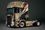 ITALERI 1:24 SCANIA R730 STREAMLINE \'\'CHIMERA\'\'