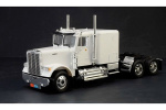 Italeri 1:24 Freightliner FLD 120 Special