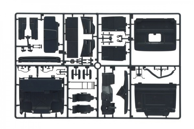 Italeri 1:24 IVECO Hi-Way 480 E5 (Low Roof)