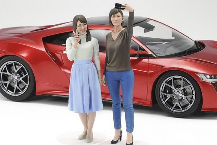 Tamiya 1:24 Campus Friends Set 2