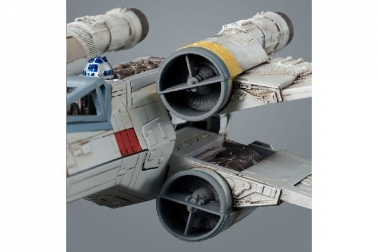 Revell Star Wars X-Wing Starfighter (Bandai) 1:72