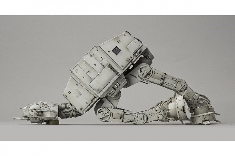 Revell Star Wars AT-AT (Bandai) 1:144