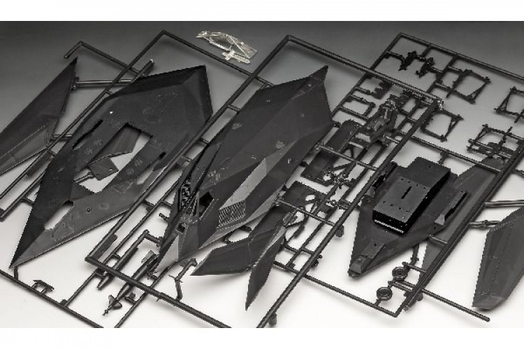 Revell F-117A Nighthawk Stealth Fighter